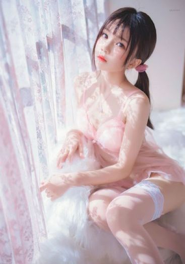 年轻漂亮的老师7完整版_720神马影院在线