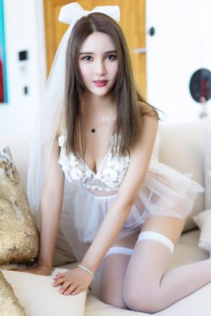 欧美办公室西装男图_高清在线播放观看
