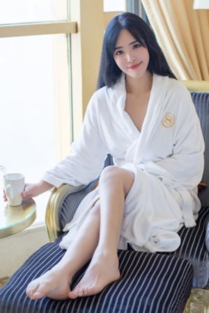 欧美美女美轮美奂_BD英语在线手机播放