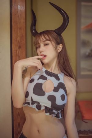 欧美明星款连衣裙_普通话在线观看