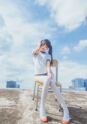 国产性感美女喷水_BD韩语高清迅雷在线观看