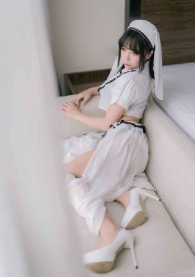 日韩女明星化妆对比_蓝光免费在线播放